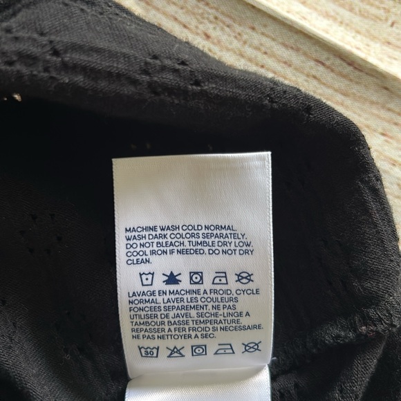 Lands’ End Knit Eyelet Tunic Button Down Top - Picture 11 of 13